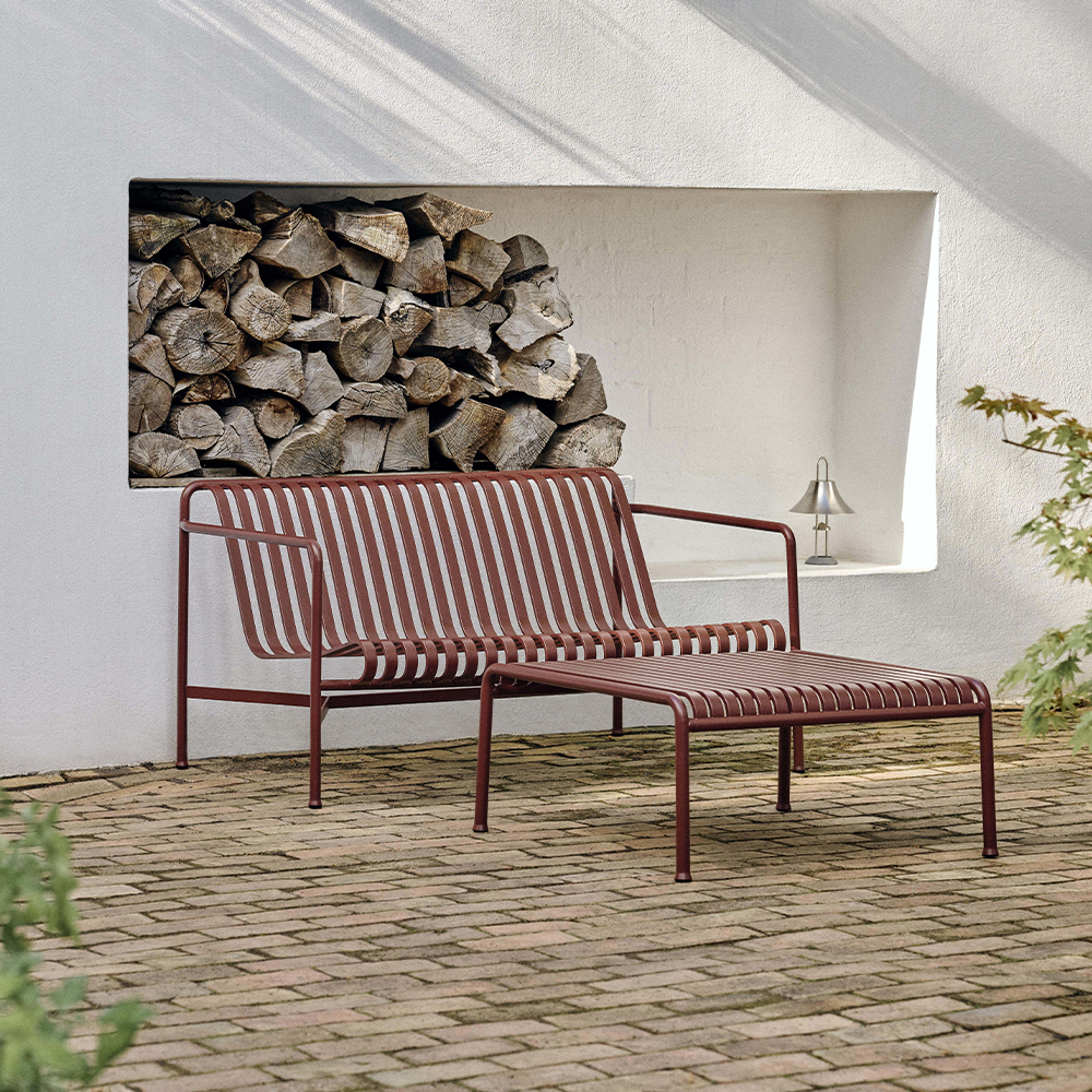 _0000_Palissade_Lounge_Sofa_Palissade_Low_Table_iron_red-1.jpg