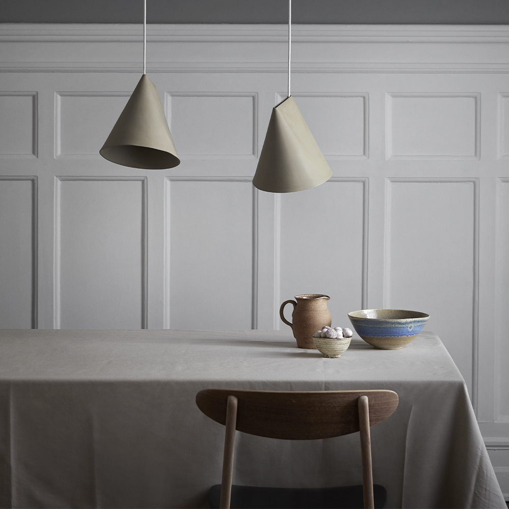 _0000s_0000_MOEBE_Ceramic-Pendant_IC_Wide_Olive_High-Res_01.jpg