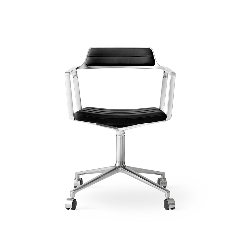 _0000s_0008_vipp-452-swivel-chair-polished-black-leather-castors-02.jpg