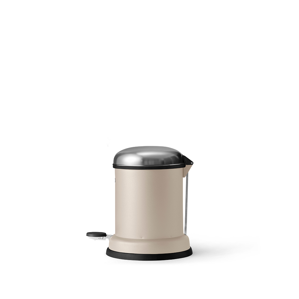 _0003_vipp-14-pedal-bin-beige-02-rgb.jpg
