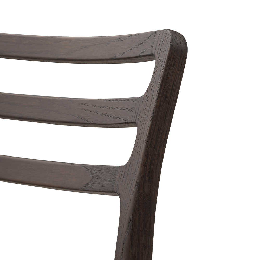 _0004_Vipp481_dark-oak-detail-01.jpg