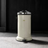 _0004_vipp15-original-bin-beige.jpg