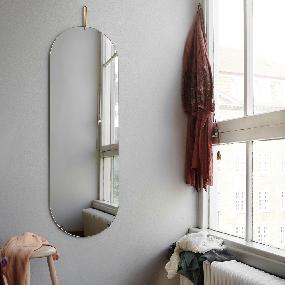 _0007_MOEBE_Tall-Wall-Mirror_IC_Brass_High-Res_09_1.jpg
