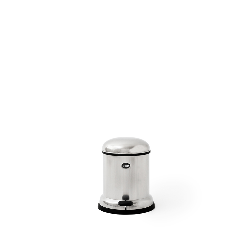 _0008_vipp-13-pedal-bin-stainless-steel-01.jpg