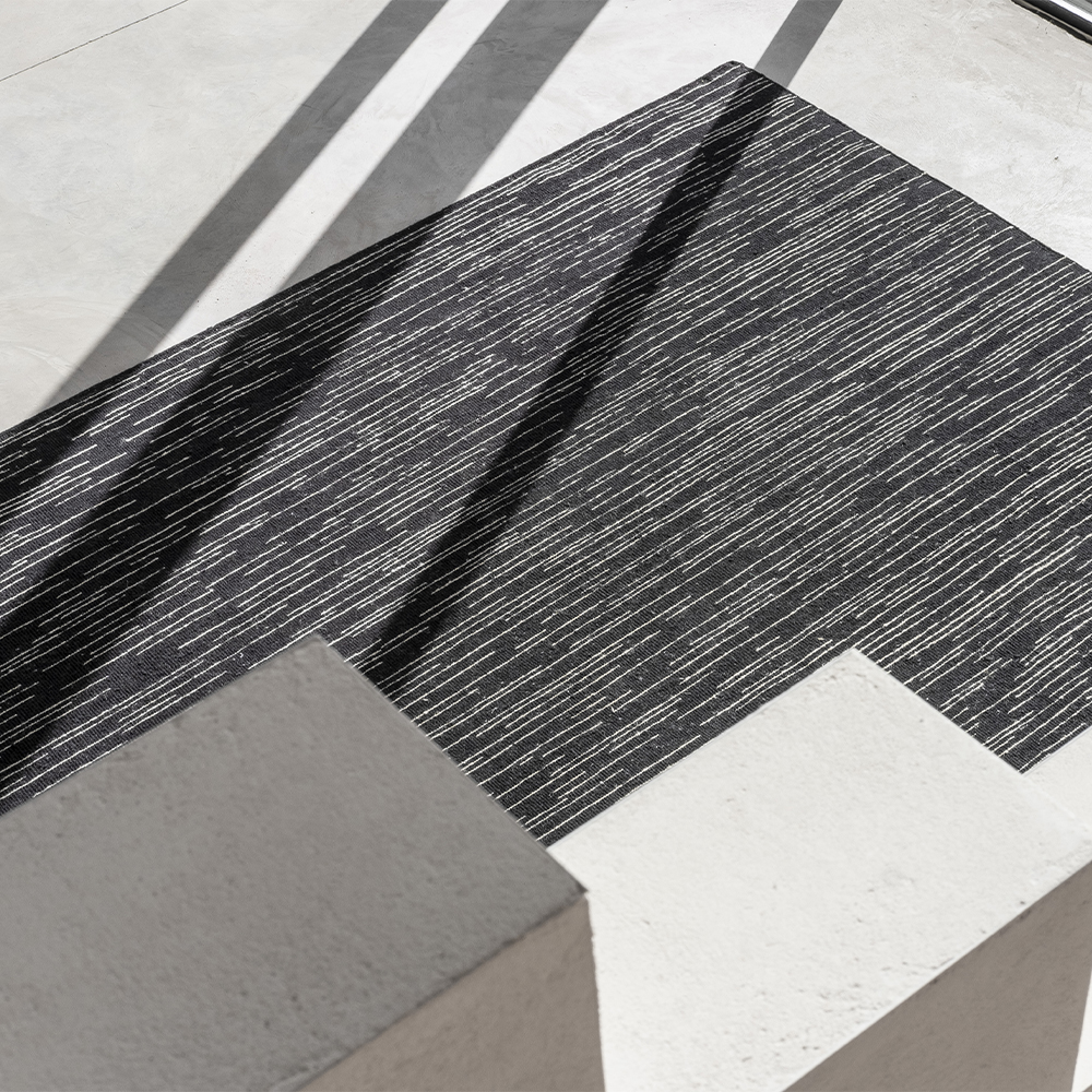 _0010_nanimarquina---rug---ronan-bouroullec---doblecara---ambient_13.jpg