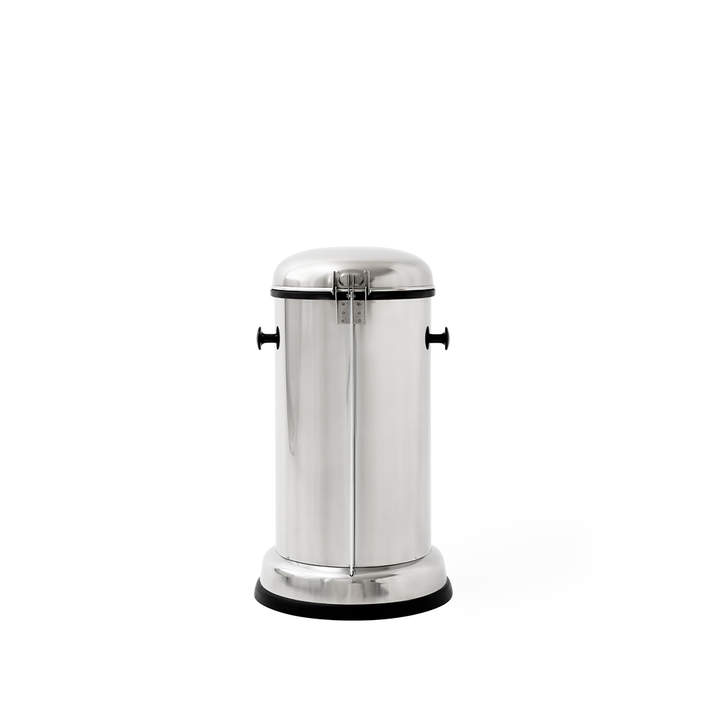 _0010_vipp-15-pedal-bin-stainless-steel-03.jpg