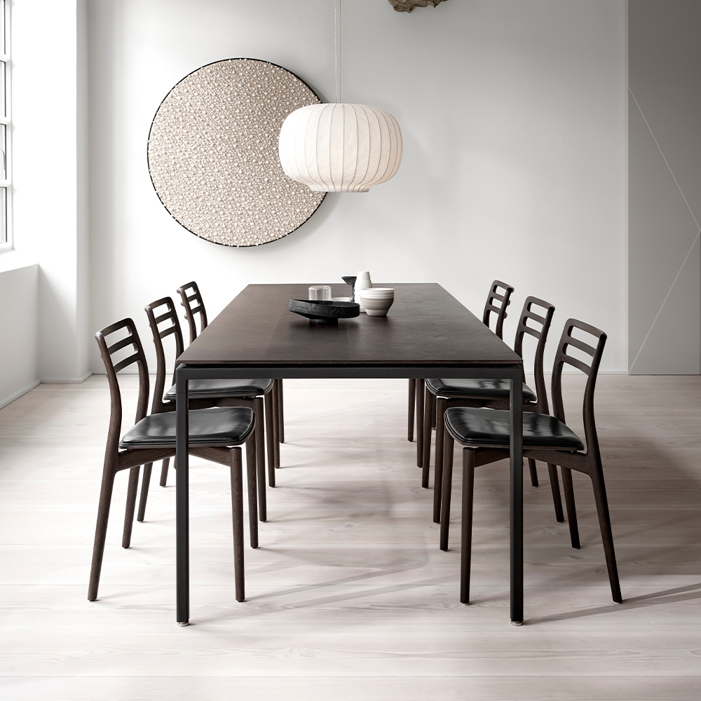 _0012_vipp-972-table-darkoak-01.jpg