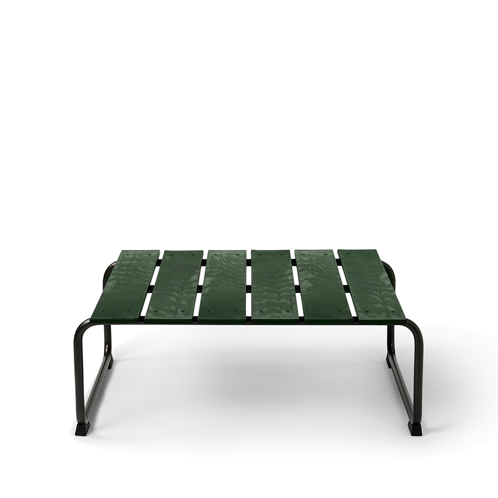_0014_OceanLoungeTable_Carlsberg_Front_Packshot.jpg