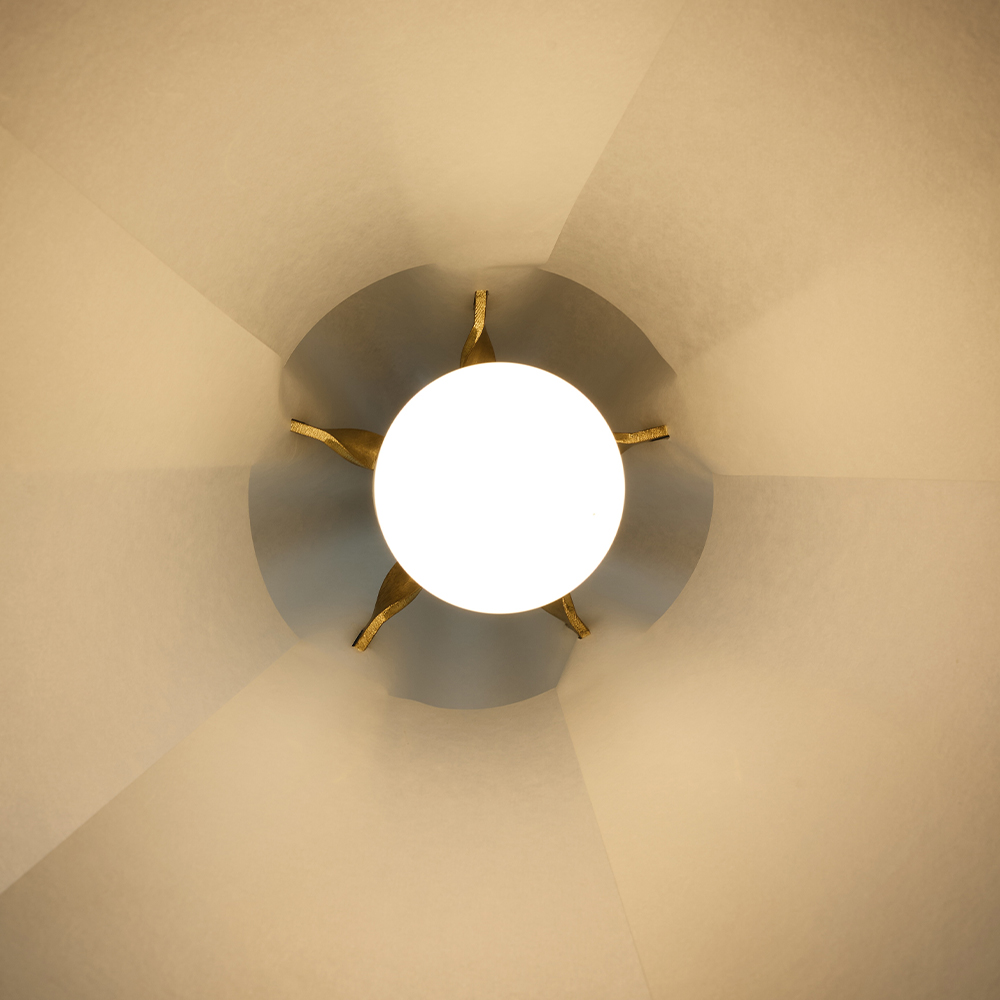 _0015_MOEBE_Sinuate-Pendant-Lamp_IC_Large_Brass_High-Res_11_SIPENLWHBRSIPENMWHBR.jpg