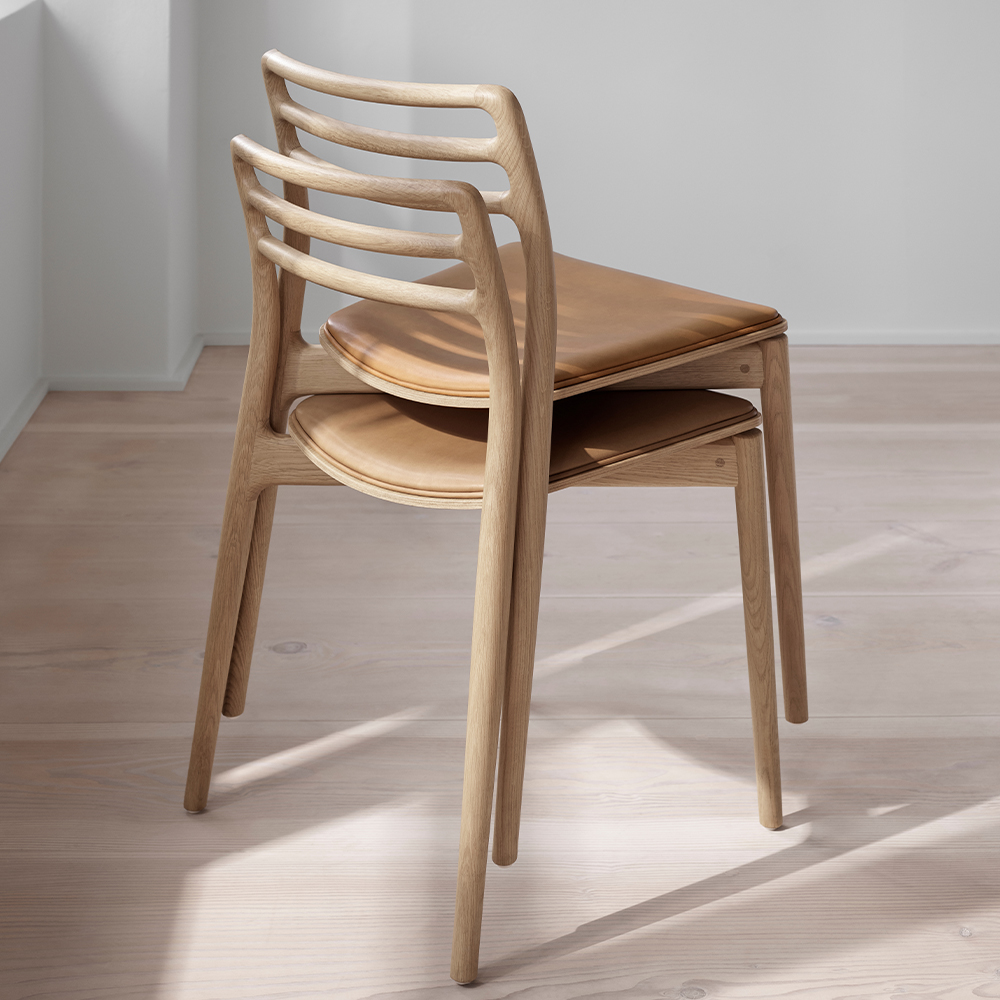 _0015_vipp-481-cabin-chair-ligthoak-02.jpg