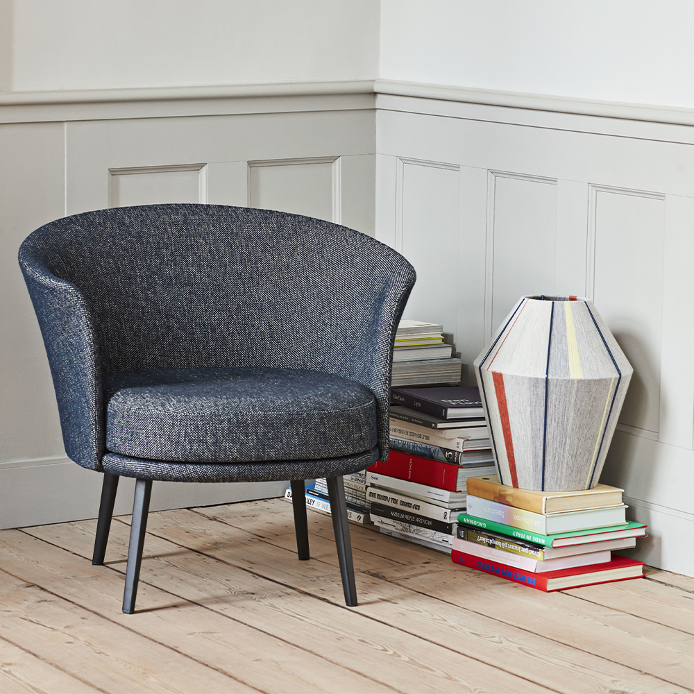 _0016_Dorso_Fairway_Dark_Blue_308-288_black_powder_coated_steel_Bonbon_Shade_320_grey_melange.jpg