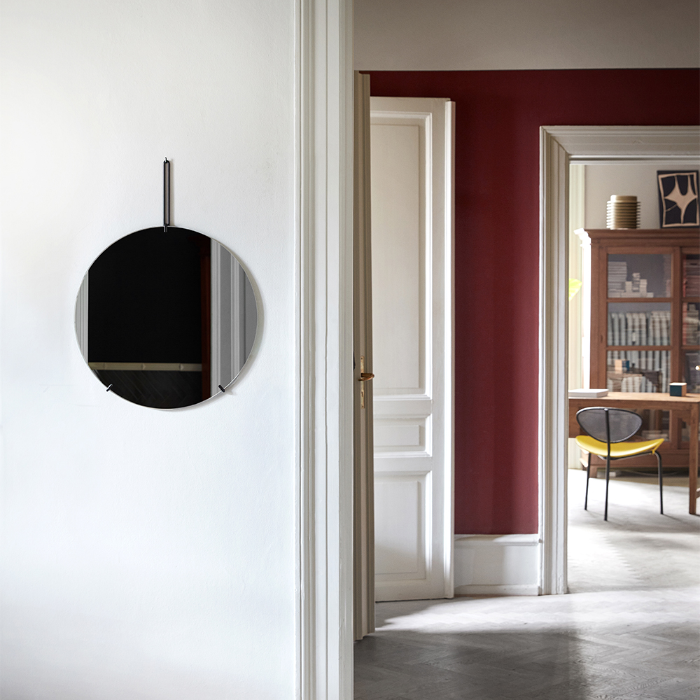 _0016_MOEBE_Wall-Mirror_IC_Black_High-Res_14_1.jpg
