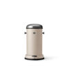 _0016_vipp-15-pedal-bin-beige-01-shadow_.jpg
