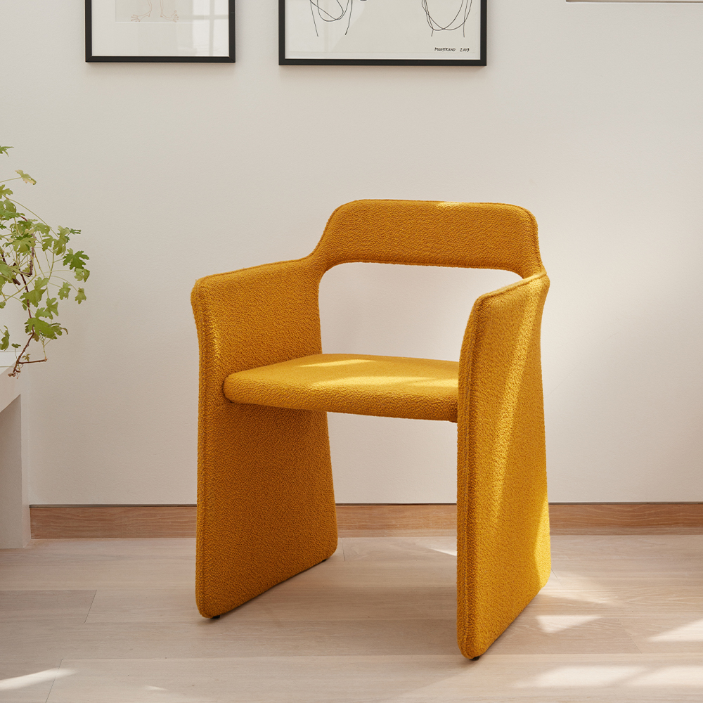 _0017_PWTBS_SIROCCO-chair_Barnum-5-Ocher_V2.jpg