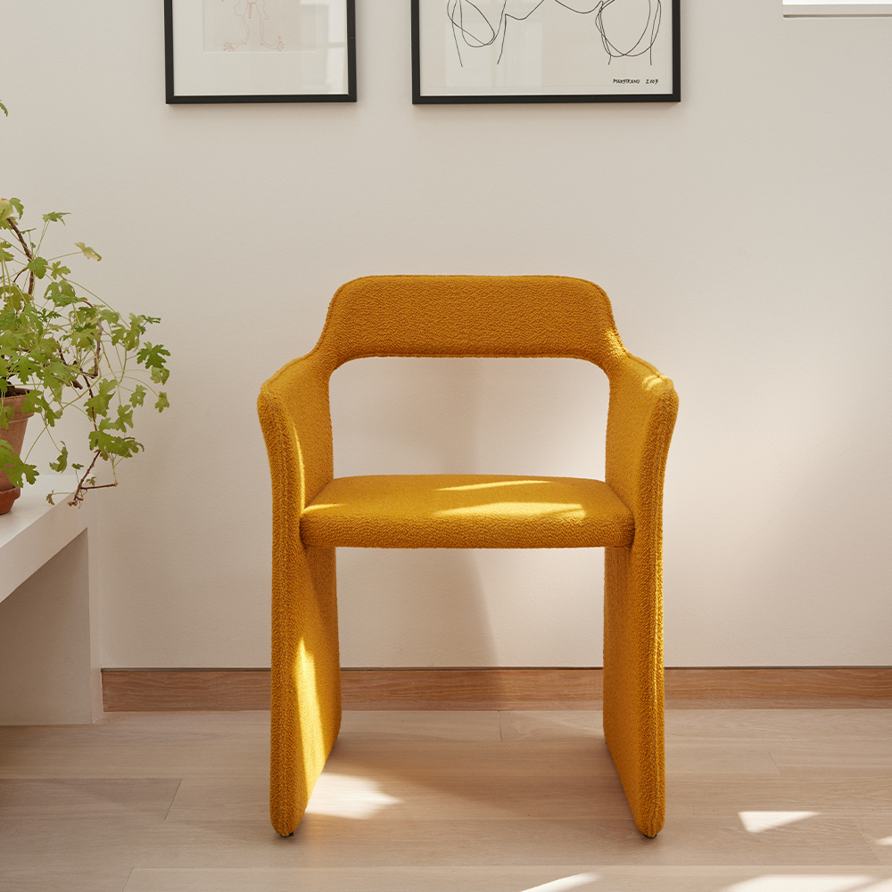 _0018_PWTBS_SIROCCO-chair_Barnum-5-Ocher_V1.jpg