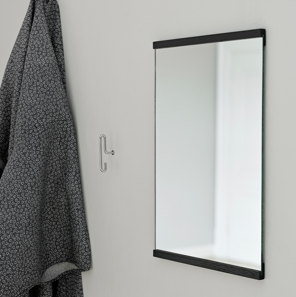 _0021_MOEBE_Rectangular-Wall-Mirror_IC_30x40_Black_High-Res_02-1.jpg