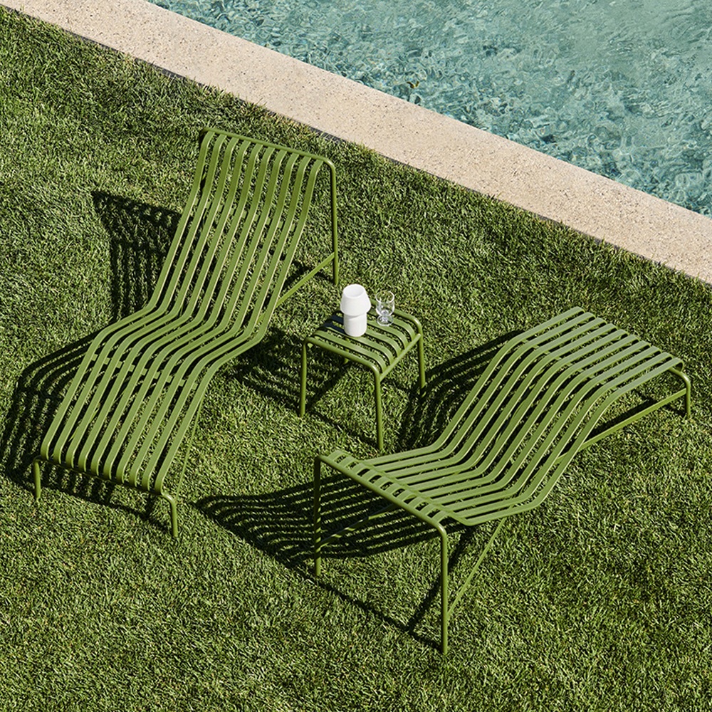 _0032_Palissade_Chaise_Longue_olive_Palissade_Stool_Apollo_Portable.jpg