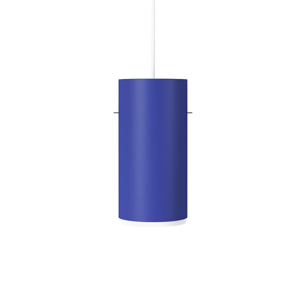 _0036_MOEBE_Tube-Pendant_WB_Large_Deep-Blue_High-Res_01.jpg