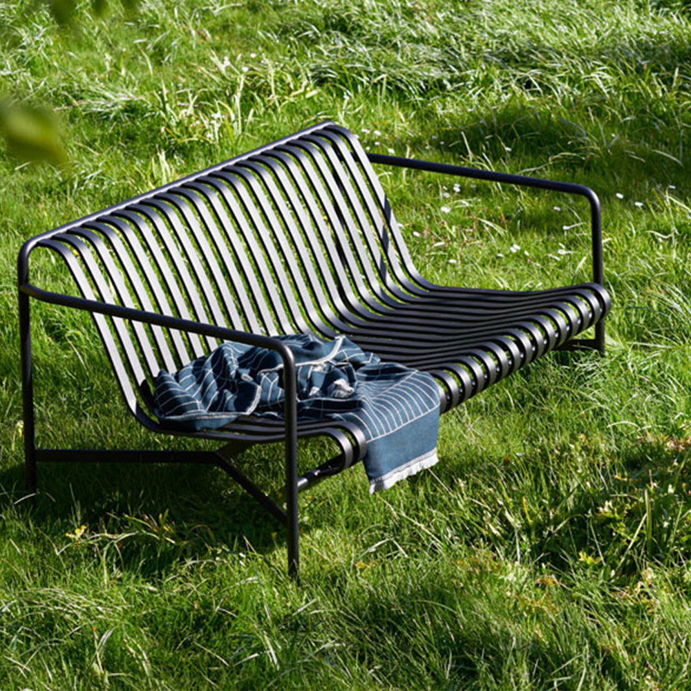 HAY-_0019_Palissade_Lounge_Sofa_anthracite_Palissade_Armchair_olive.jpg