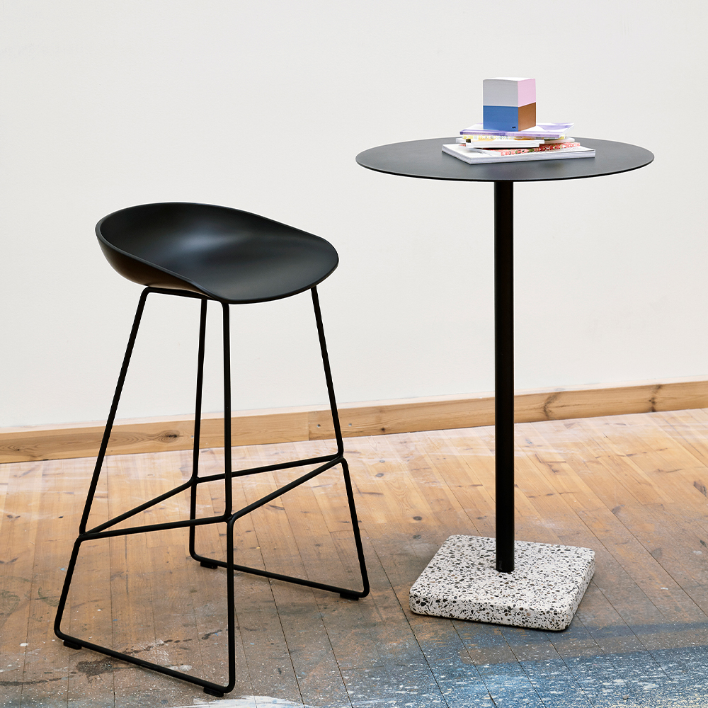 HAY-_0071_Terrazzo_Table_high_anthracite_AAS_38_high_black.jpg