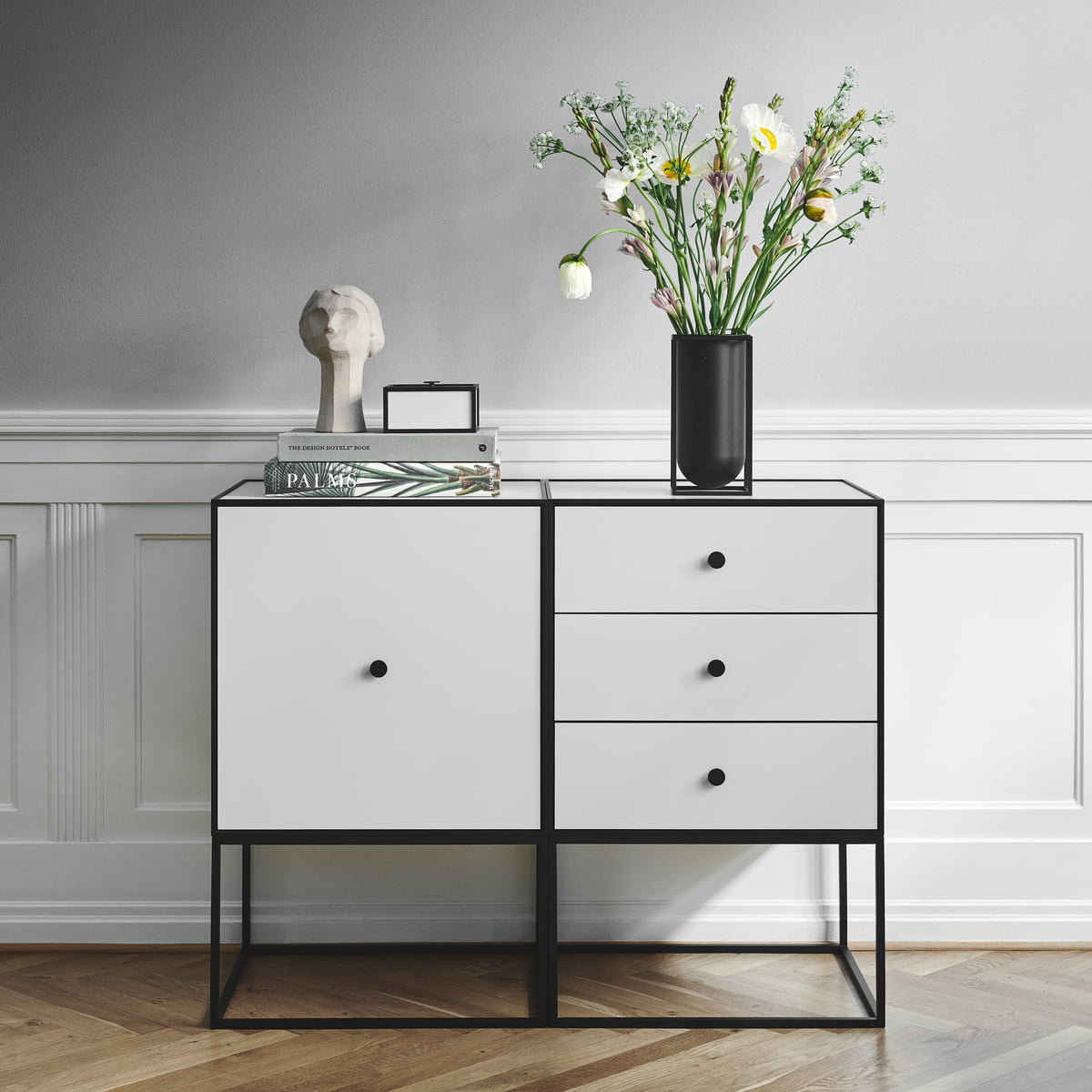 By Lassen - Frame