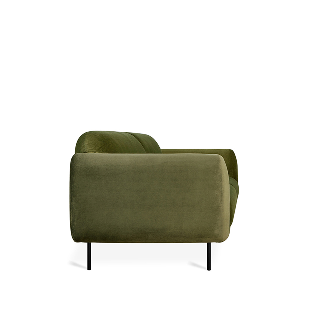 Gus-Modern-_0003_Nord Sofa - Casella Grove - P03